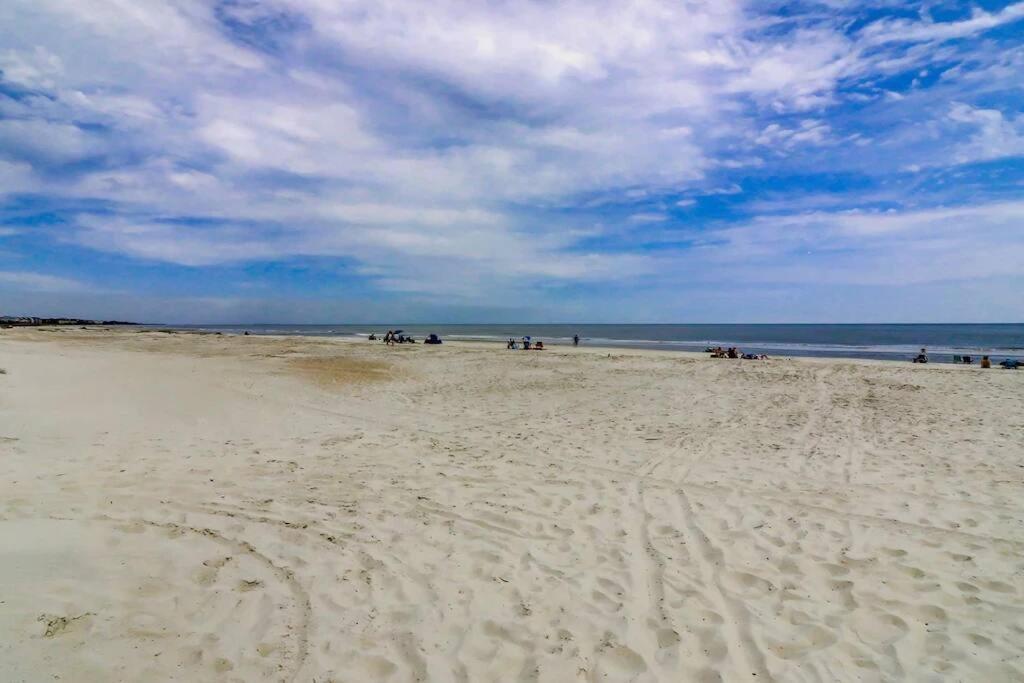 Resort Breeze- 2 Bedroom Pools, Hot Tub, Tennis, Beach Hilton Head Island Buitenkant foto